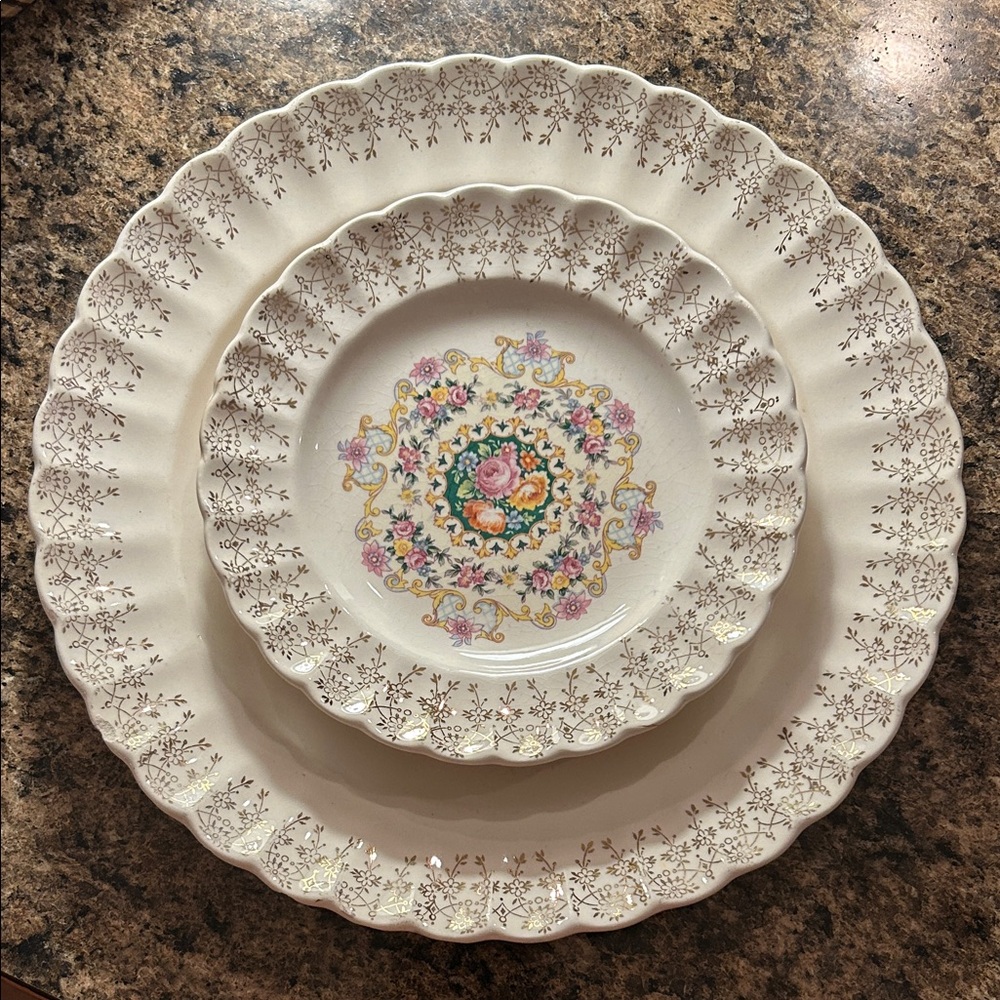 American Limoges Vintage Fluted Edge 22k Gold Plates